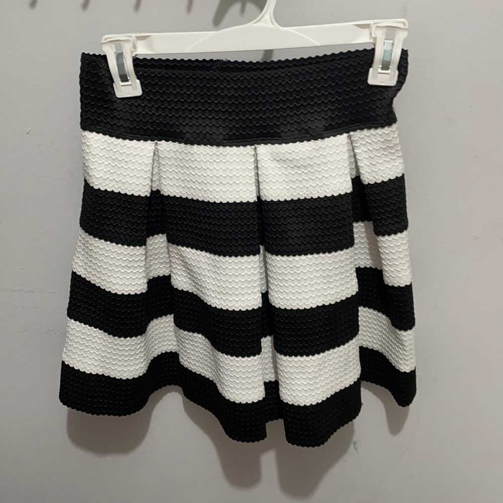 Xhilaration skirt